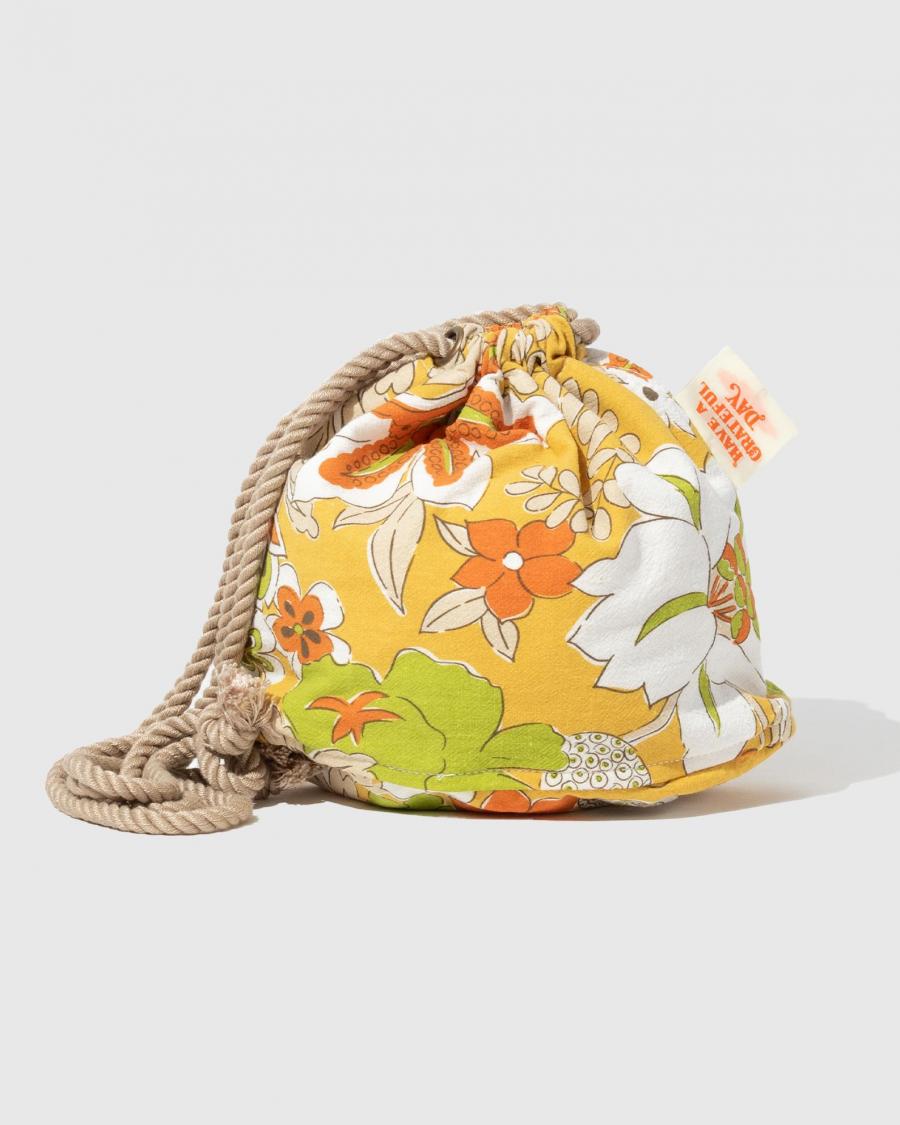 SHOULDER POUCH