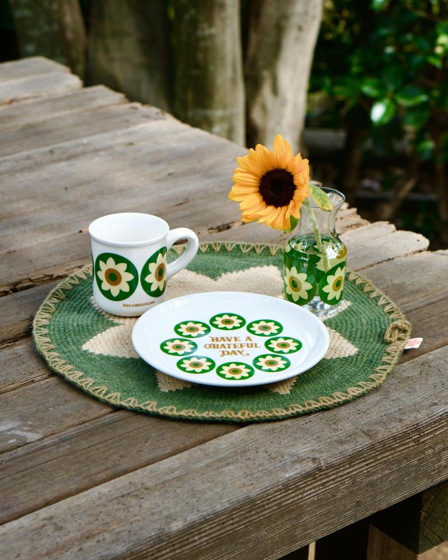 PLACEMAT -HELIOTROPISM