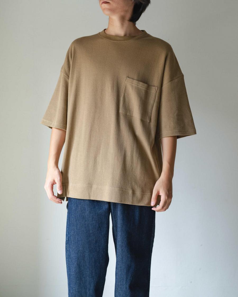 WIDE SLIT TEE