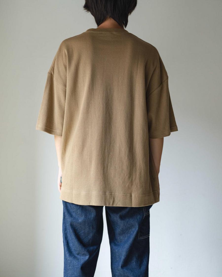 WIDE SLIT TEE