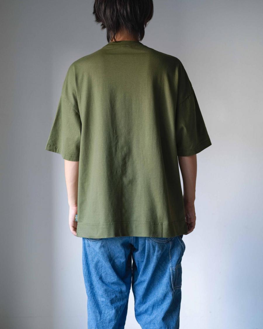 WIDE SLIT TEE
