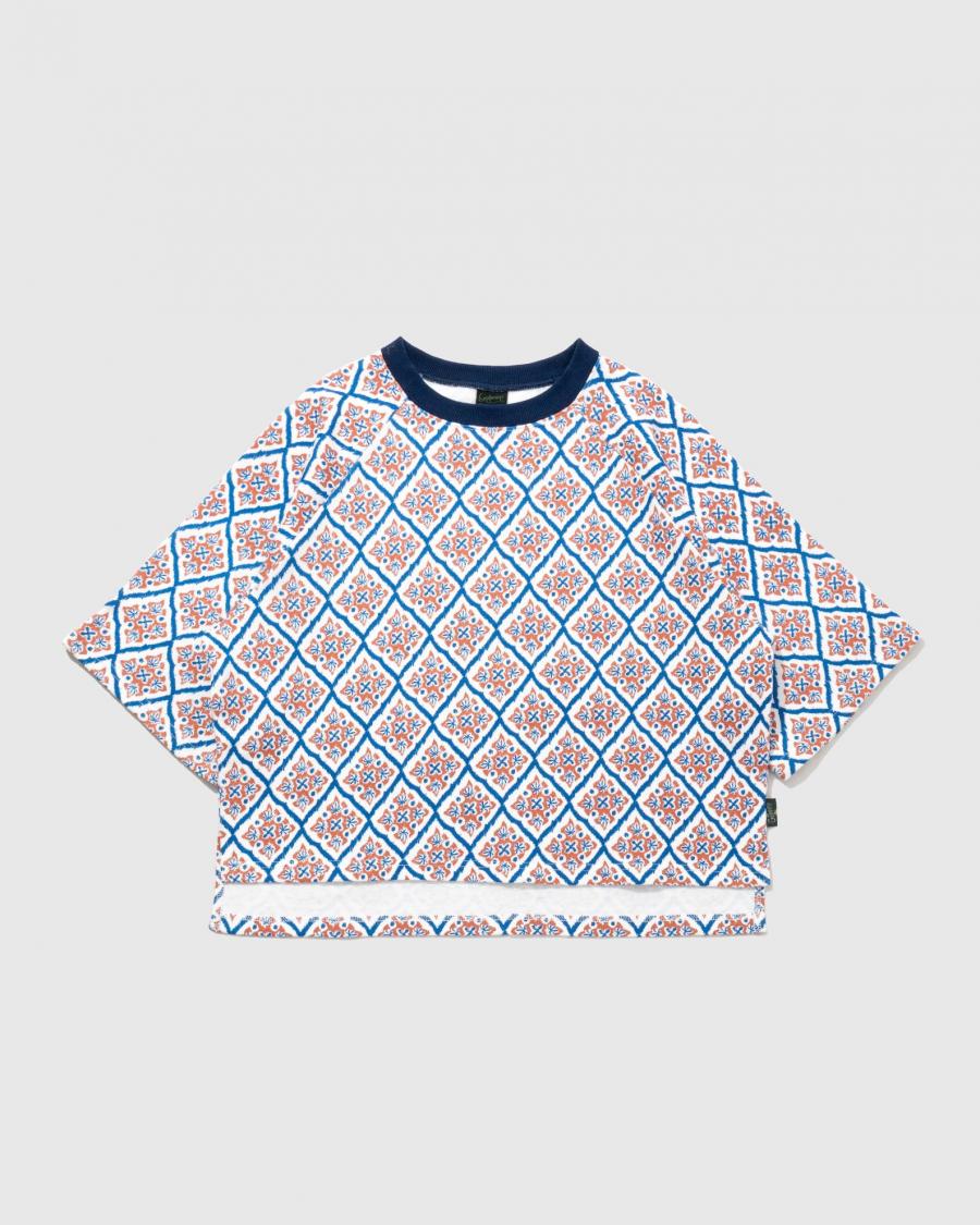 RAGLAN SLEEVE SQUARE