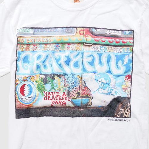 GRATEFUL DAY T-SHIRT -BUS