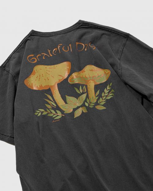 T-SHIRT -MUSHROOM