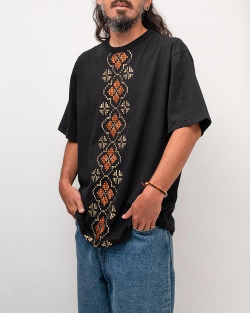 T-SHIRT -VTG STITCH