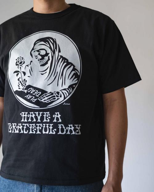T-SHIRT -PLAY DEAD