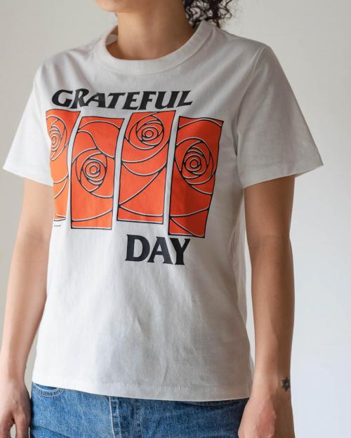 T-SHIRT -ROSE FLAG