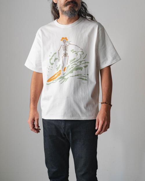 T-SHIRT -DEAD SURF
