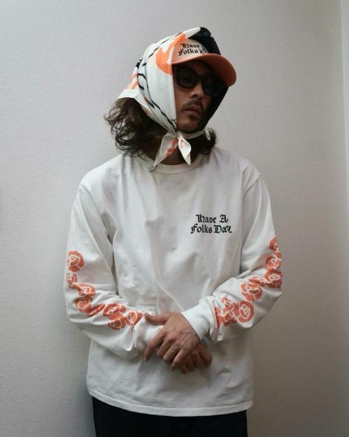LONG SLEEVE T-SHIRT -FOLKS
