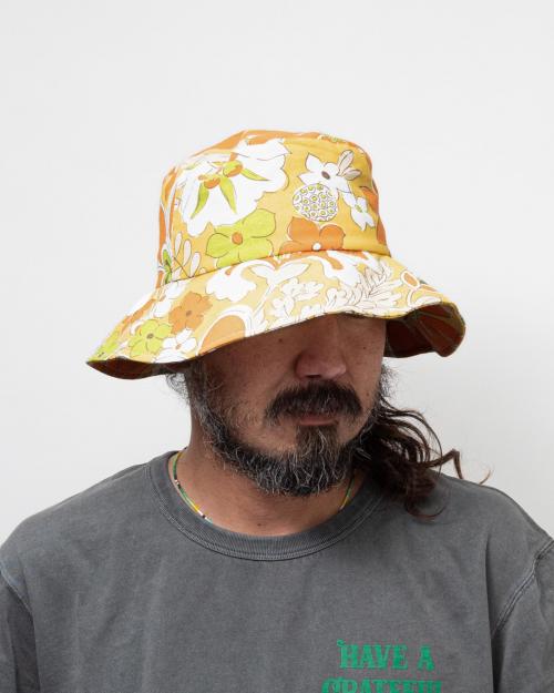 BUCKET HAT