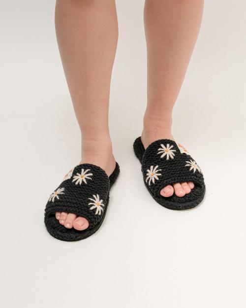 CROCHET SANDALS