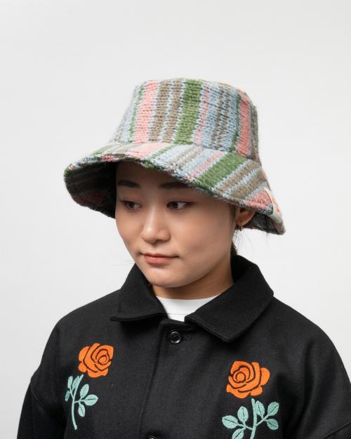 BUCKET HAT