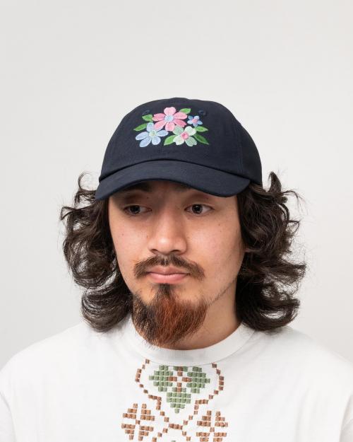 6 PANEL CAP