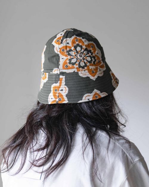 BUCKET HAT