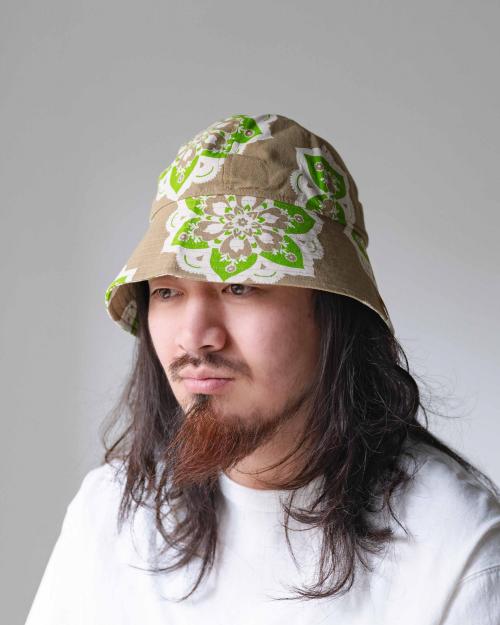 BUCKET HAT