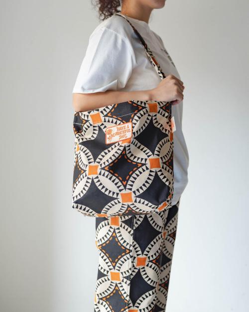 SHOULDER TOTO BAG