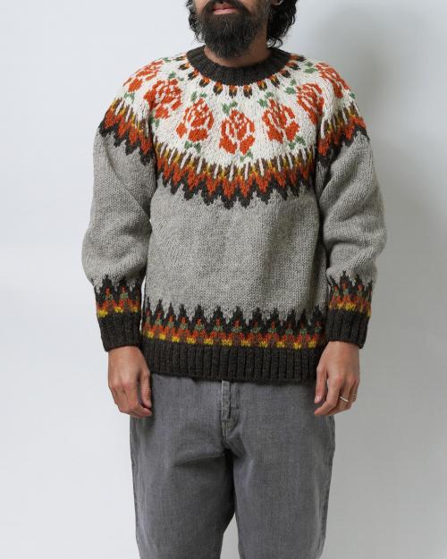 ROSE PATTERN WOOL KNIT CREW