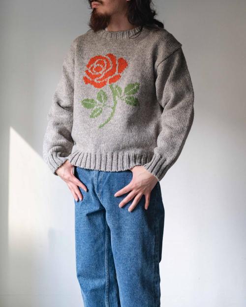 ROSE KNIT CREW