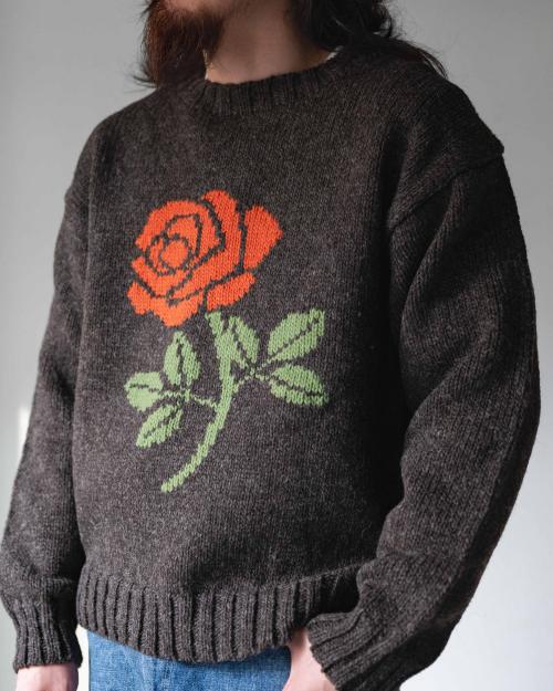 ROSE KNIT CREW