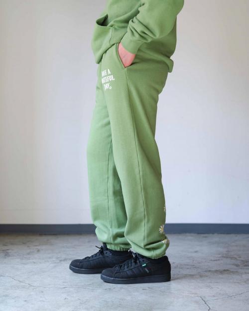 SWEAT PANTS