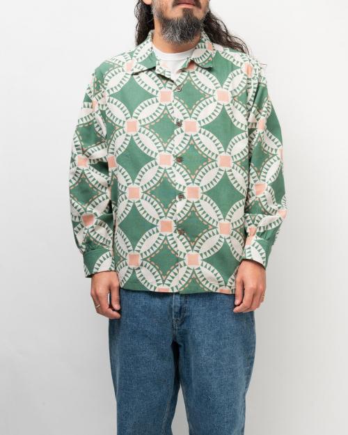 OPEN COLLAR LONG SLEEVE SHIRT