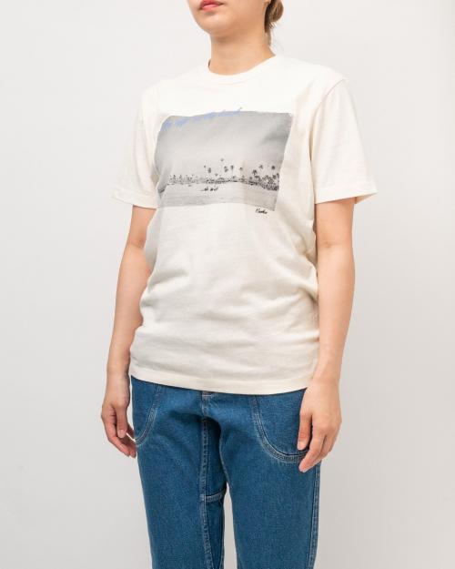 A day off at the beach BASIC S/SL TEE