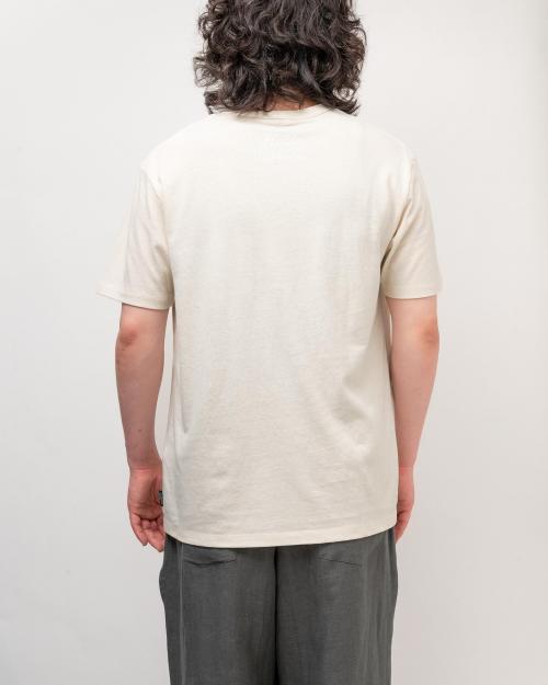 A day off at the beach BASIC S/SL TEE