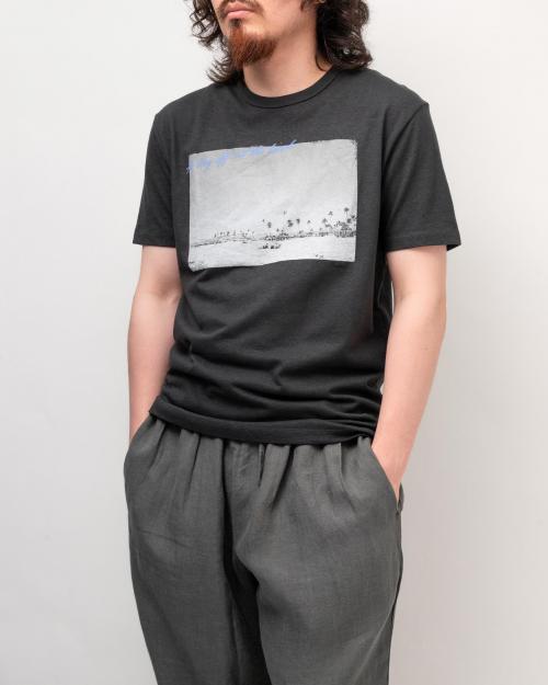 A day off at the beach BASIC S/SL TEE