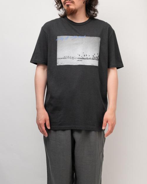 A day off at the beach BASIC S/SL TEE