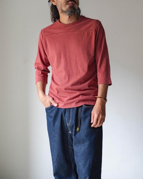 BASIC FOOTBALL TEE