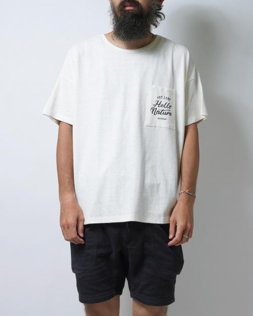 VEGE & HERB LOGO WIDE POCKET TEE