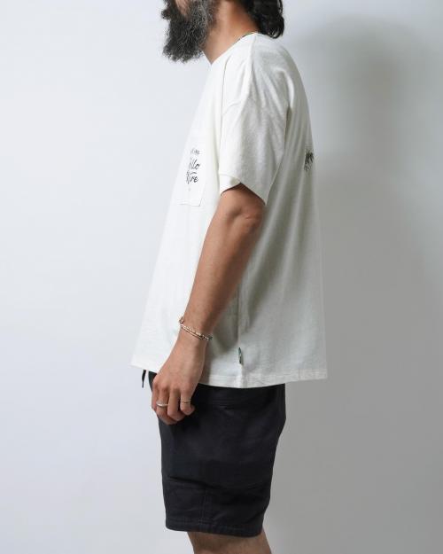 VEGE & HERB LOGO WIDE POCKET TEE