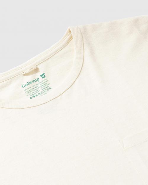 Peace on Earth WIDE POCKET TEE