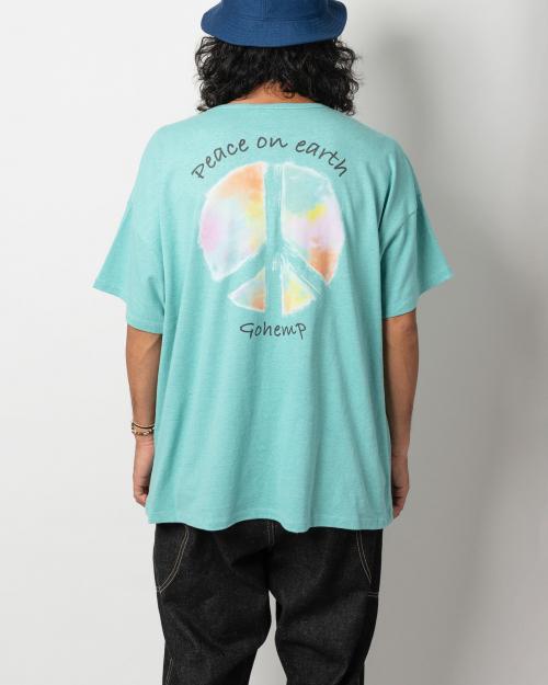 Peace on Earth WIDE POCKET TEE