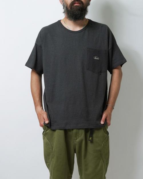 WIDE POCKET TEE