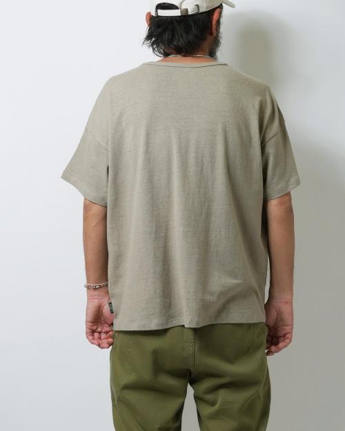 WIDE POCKET TEE