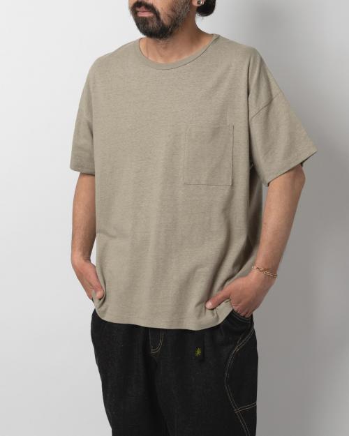 WIDE POCKET TEE