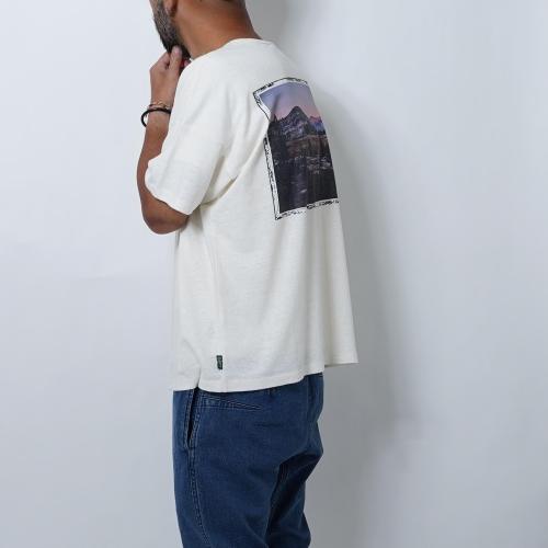 "Magic Hour" WIDE POCKET TEE