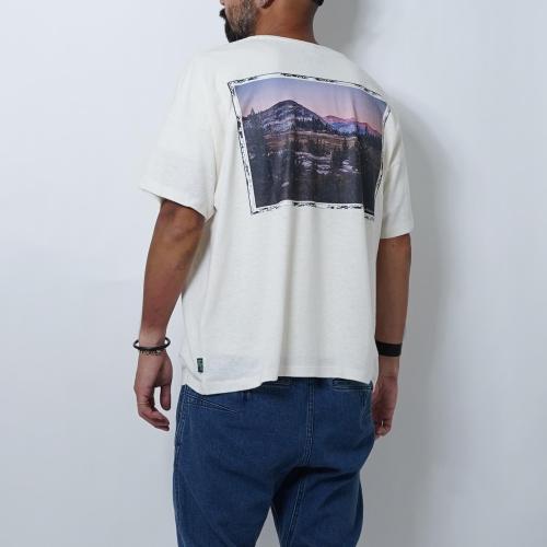 "Magic Hour" WIDE POCKET TEE