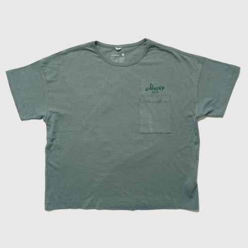 "MY FAVORITE GEAR" WIDE POCKET TEE