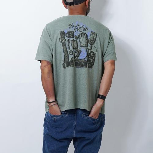 "MY FAVORITE GEAR" WIDE POCKET TEE