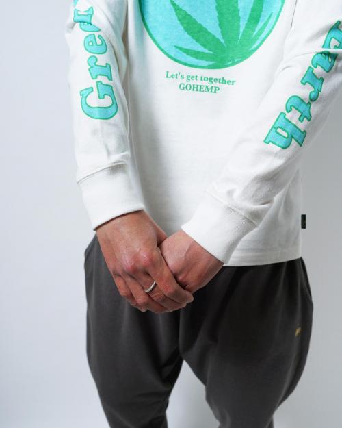 SAVES THE EARTH LONG SLEEVE TEE