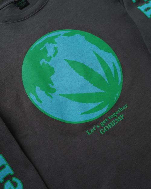 SAVES THE EARTH LONG SLEEVE TEE