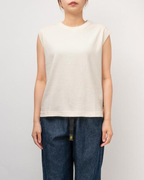 NO SLEEVE SLIT TEE