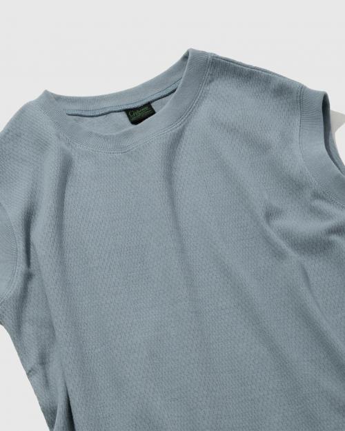 NO SLEEVE SLIT TEE