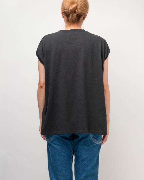 here and now HONEY SLEEVE-LES TEE