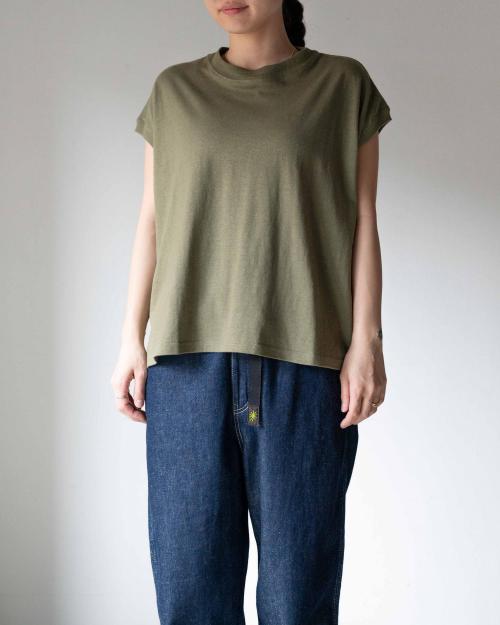 HONEY SLEEVE-LES TEE