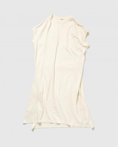 HONEY SLEEVE-LES ONE PIECE