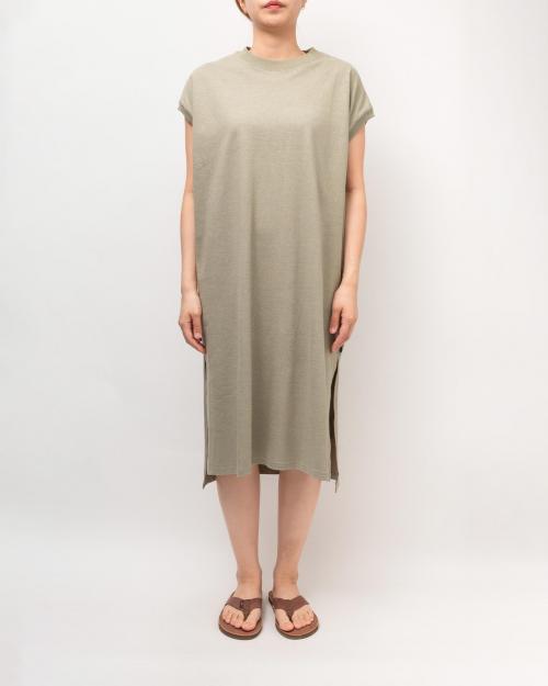 HONEY SLEEVE-LES ONE PIECE