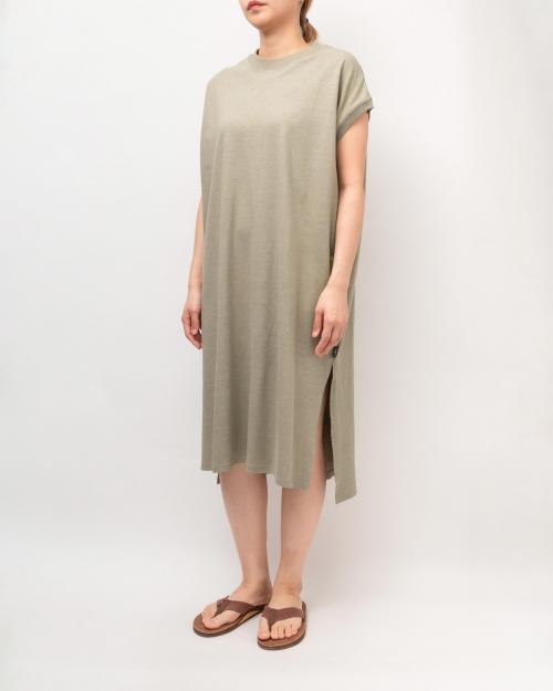 HONEY SLEEVE-LES ONE PIECE